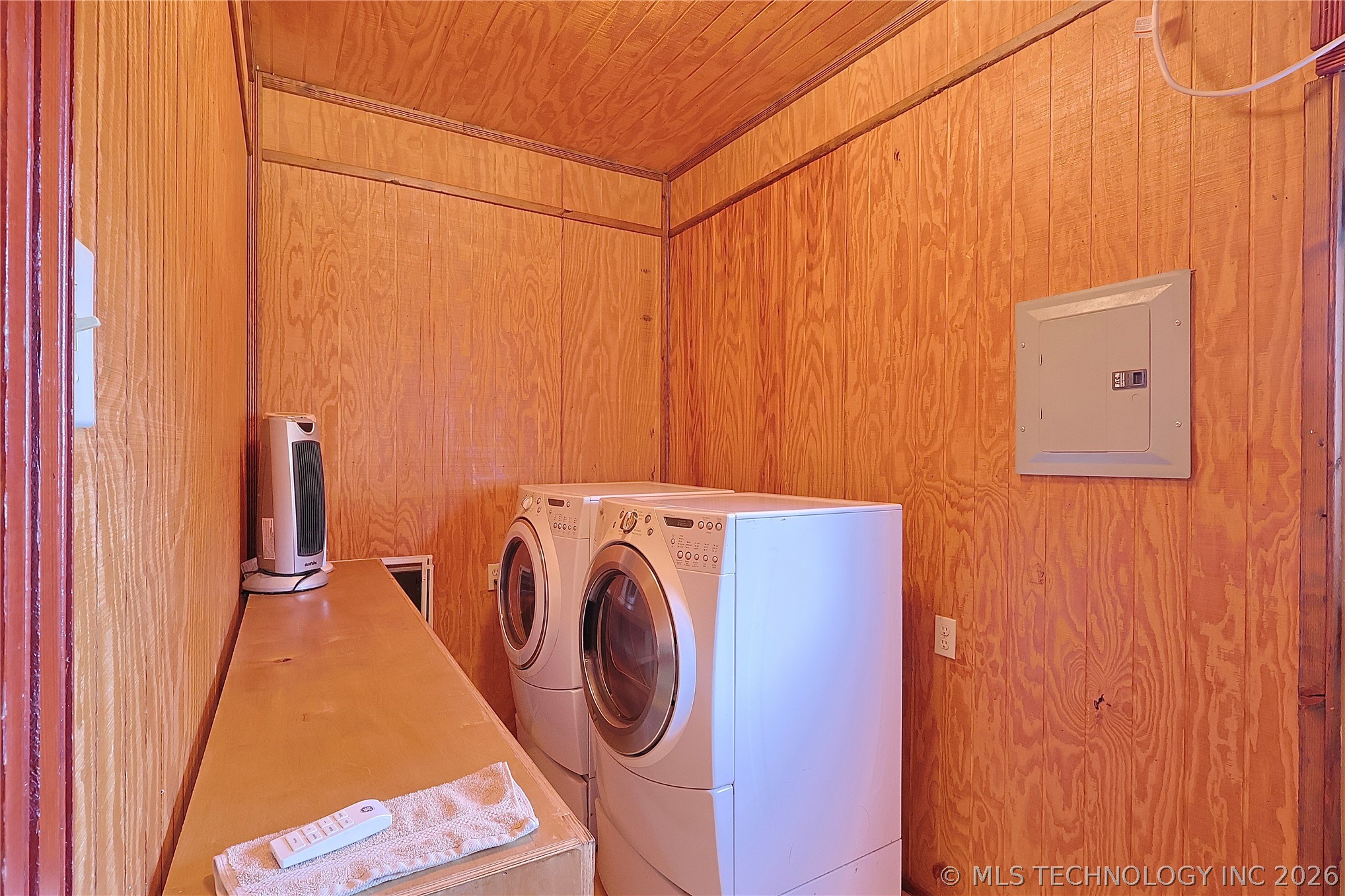 124 London Dock Lane Canadian OK 74425
