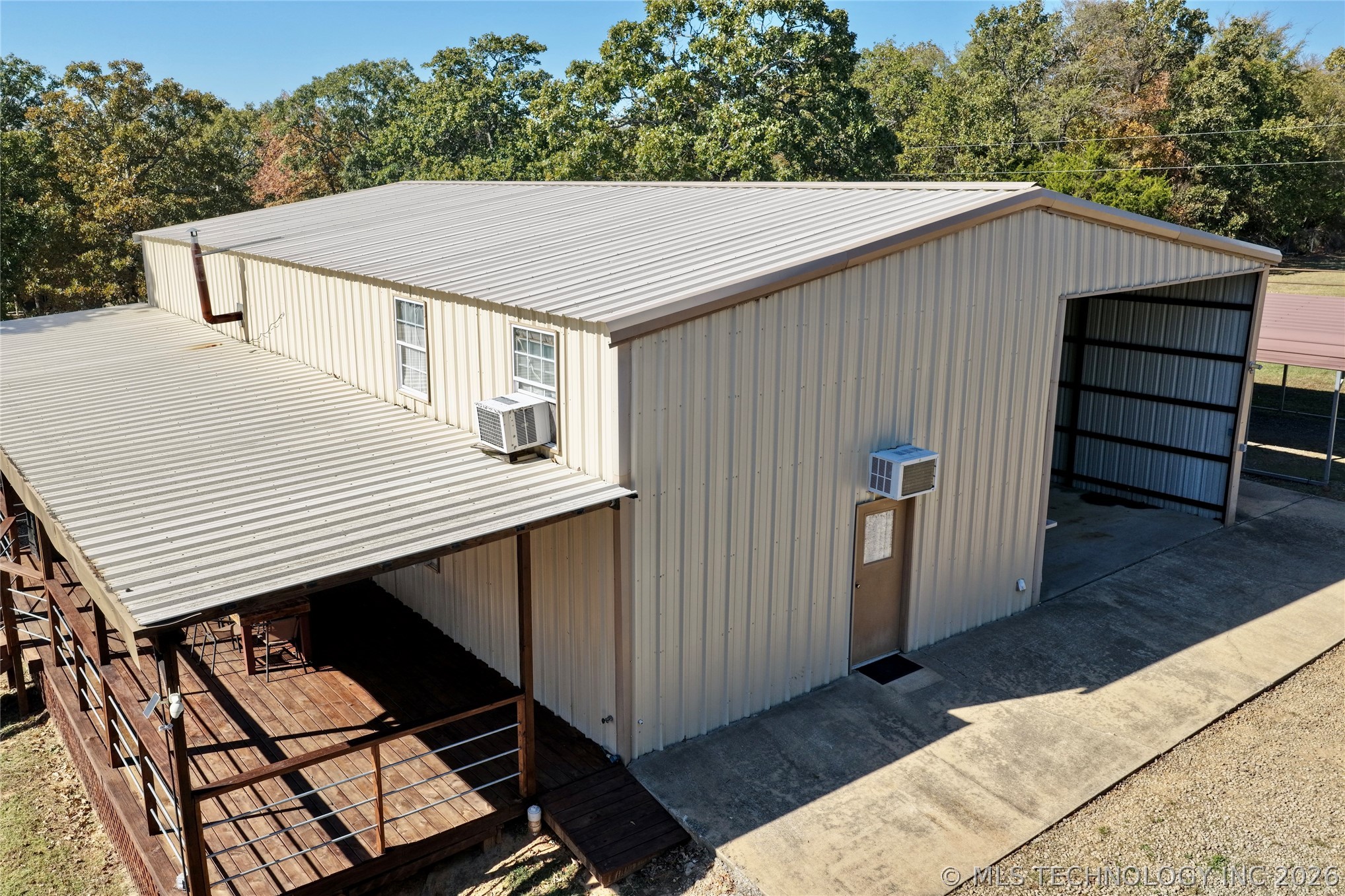 124 London Dock Lane Canadian OK 74425