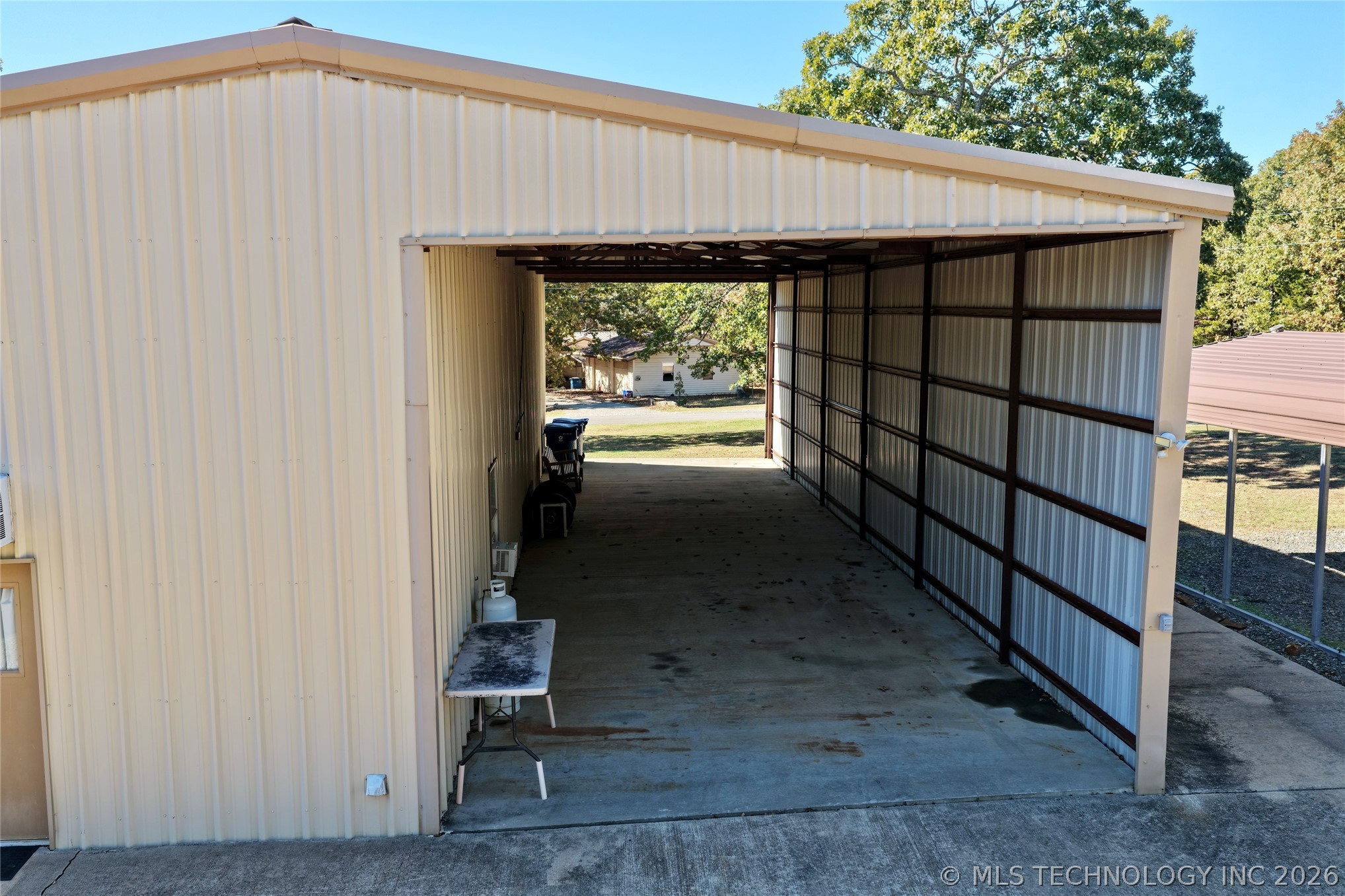 124 London Dock Lane Canadian OK 74425
