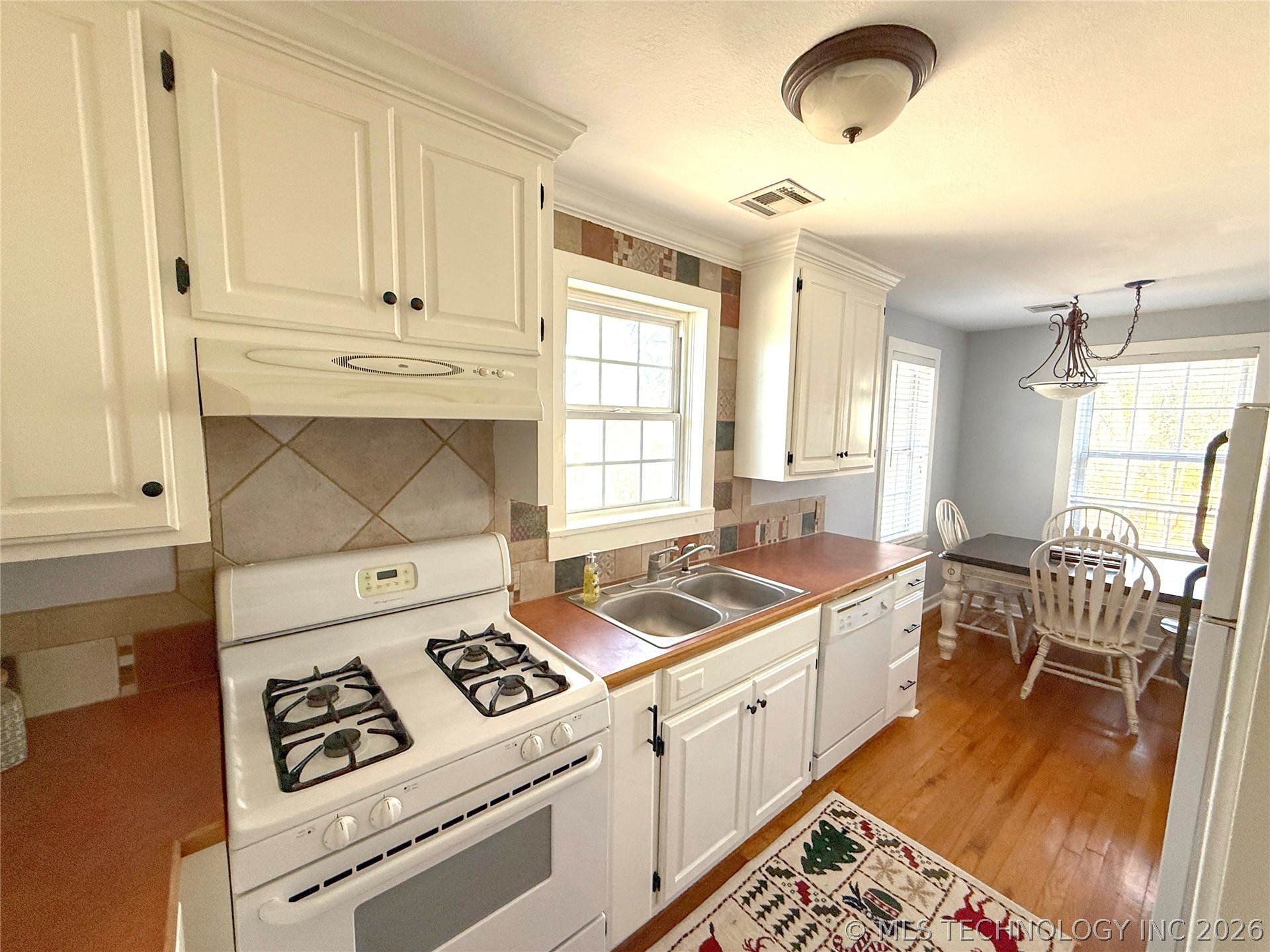 515 W Kings Road Ada OK 74820