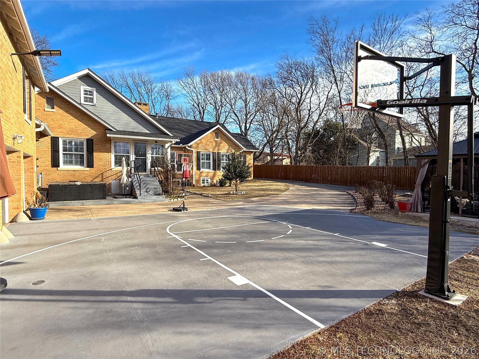 515 W Kings Road Ada OK 74820