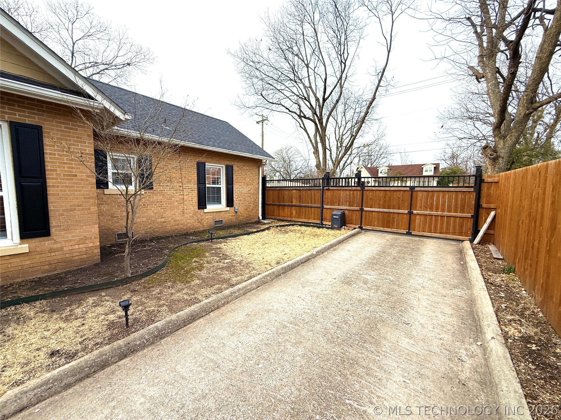 515 W Kings Road Ada OK 74820