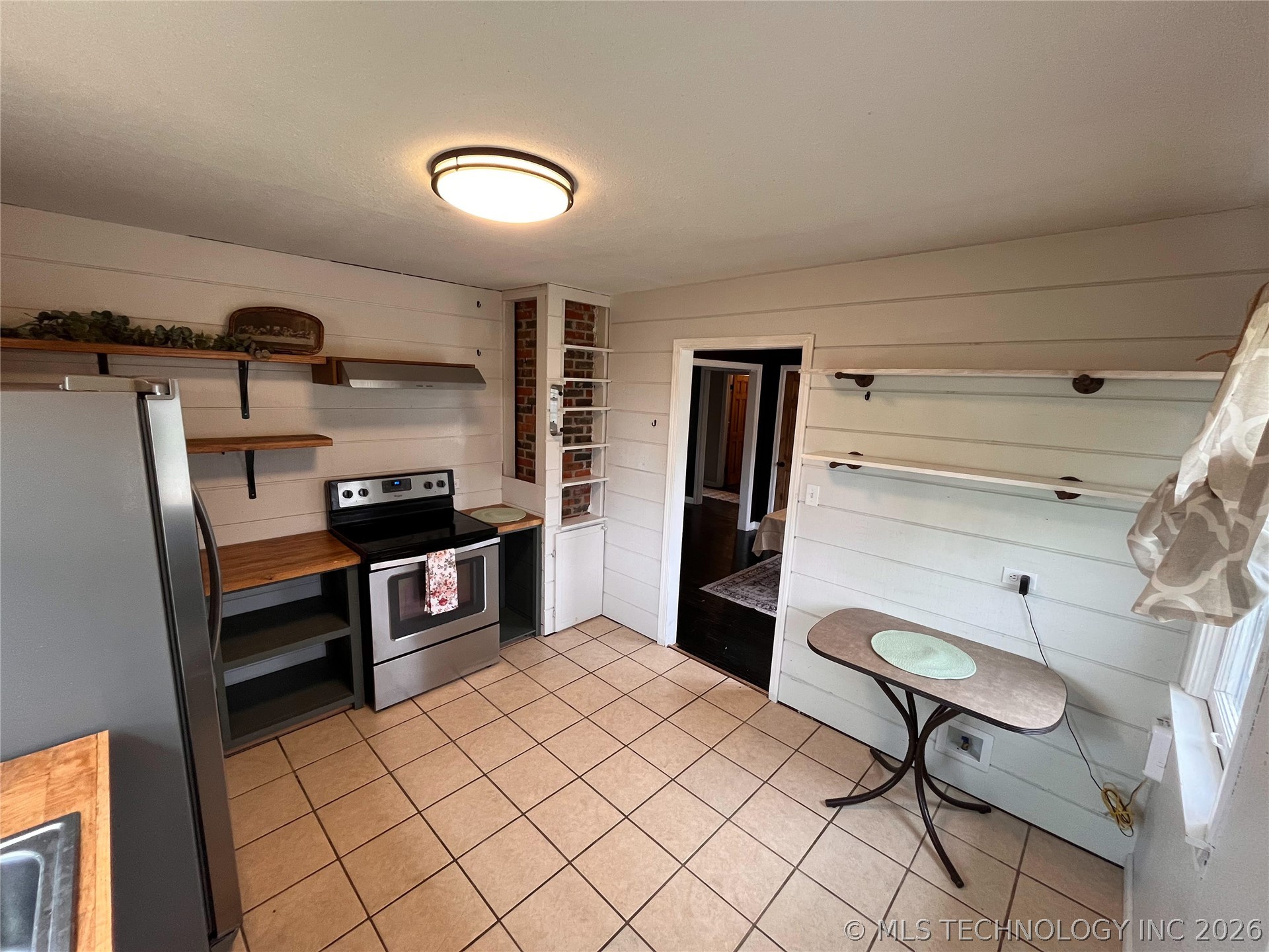 110 N Cedar Avenue Stroud OK 74079