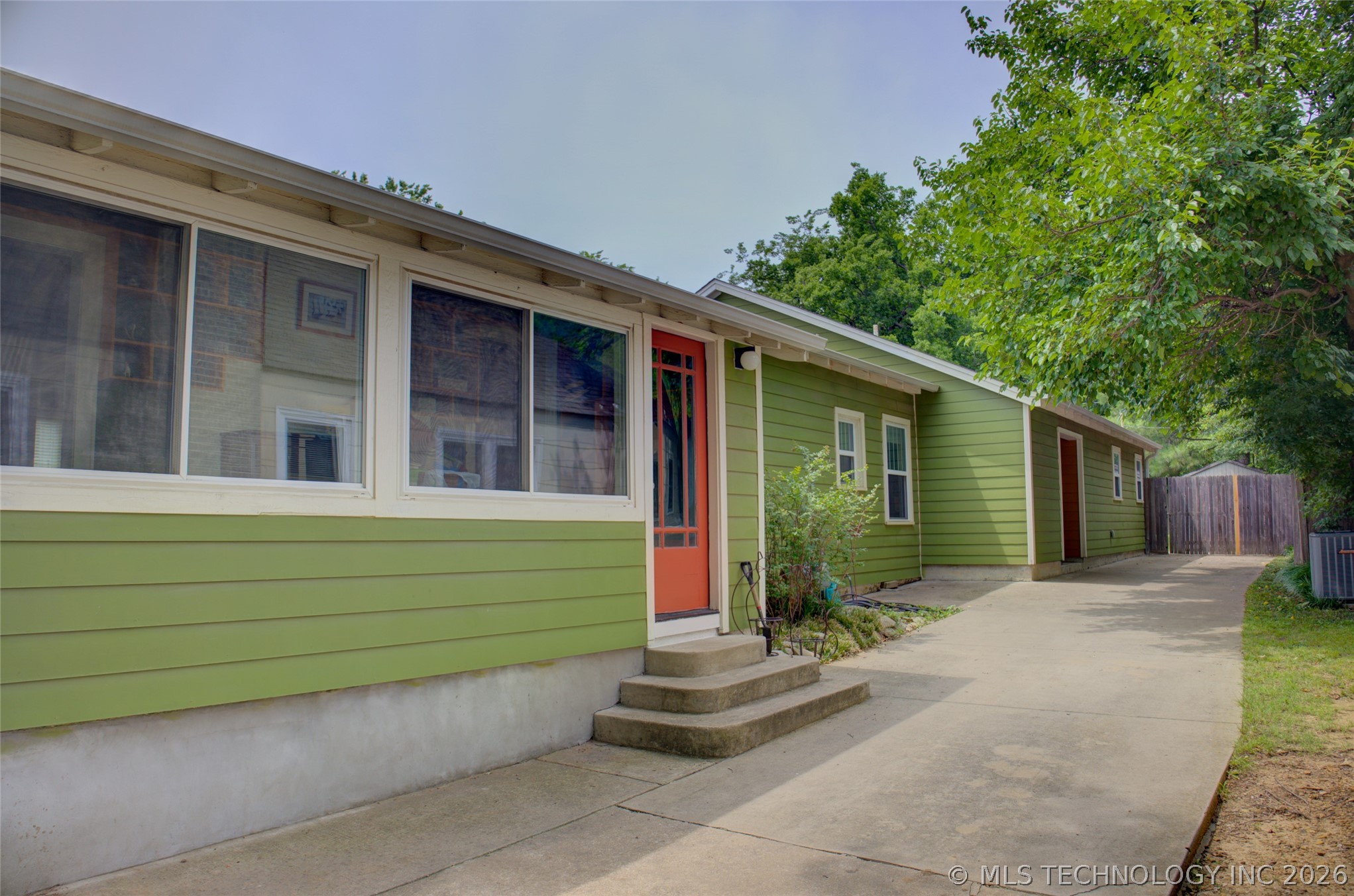 2119 E 17th Place Tulsa OK 74104