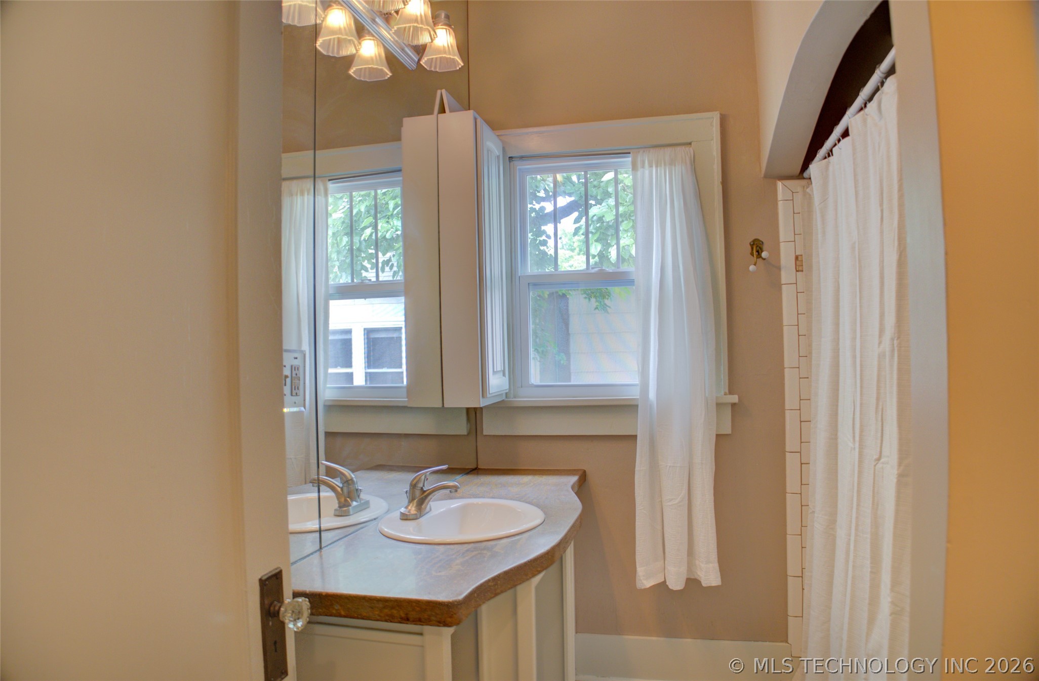 2119 E 17th Place Tulsa OK 74104