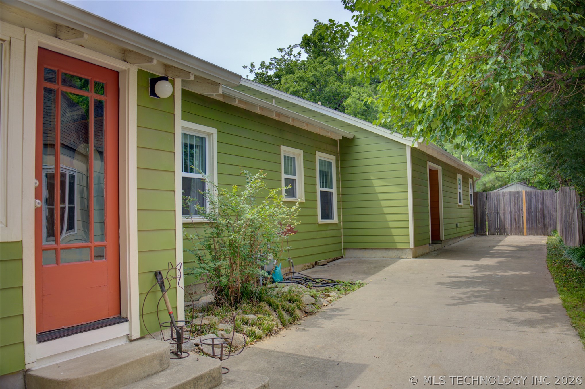 2119 E 17th Place Tulsa OK 74104
