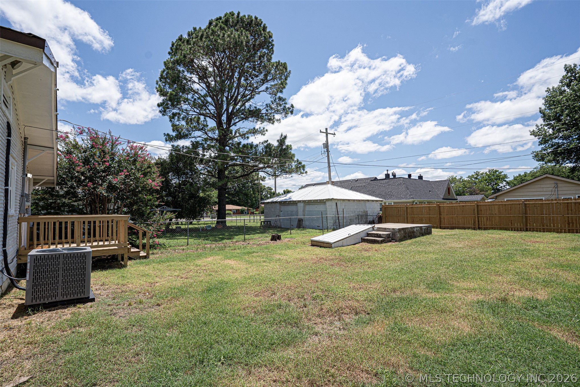 407 S 8th Okemah OK 74859
