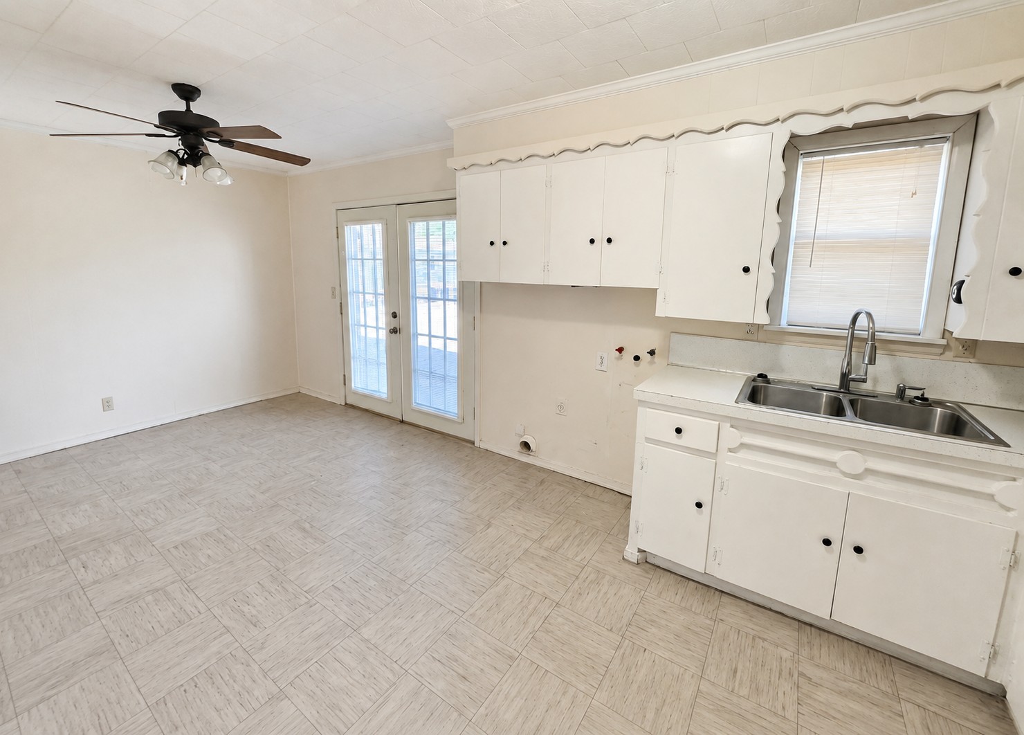 217 N Garrison Avenue N Sperry OK 74073