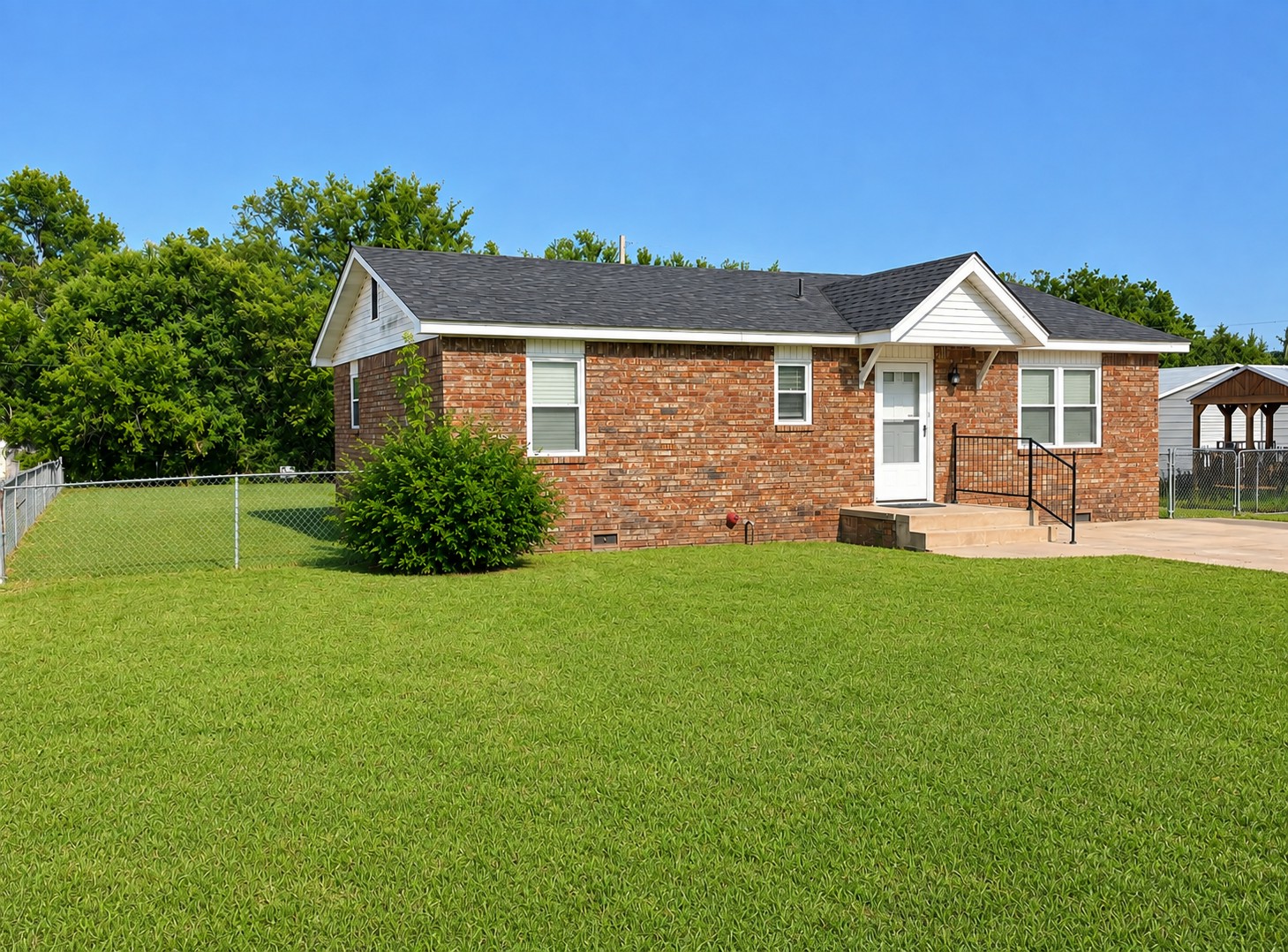 217 N Garrison Avenue N Sperry OK 74073