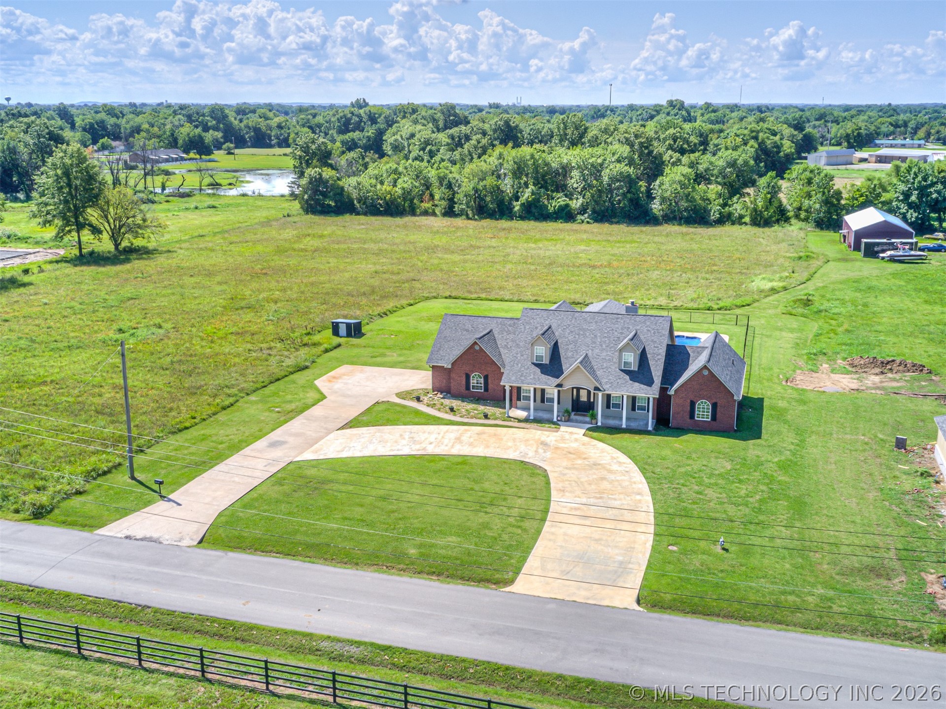 420 NW 5th Pryor OK 74361