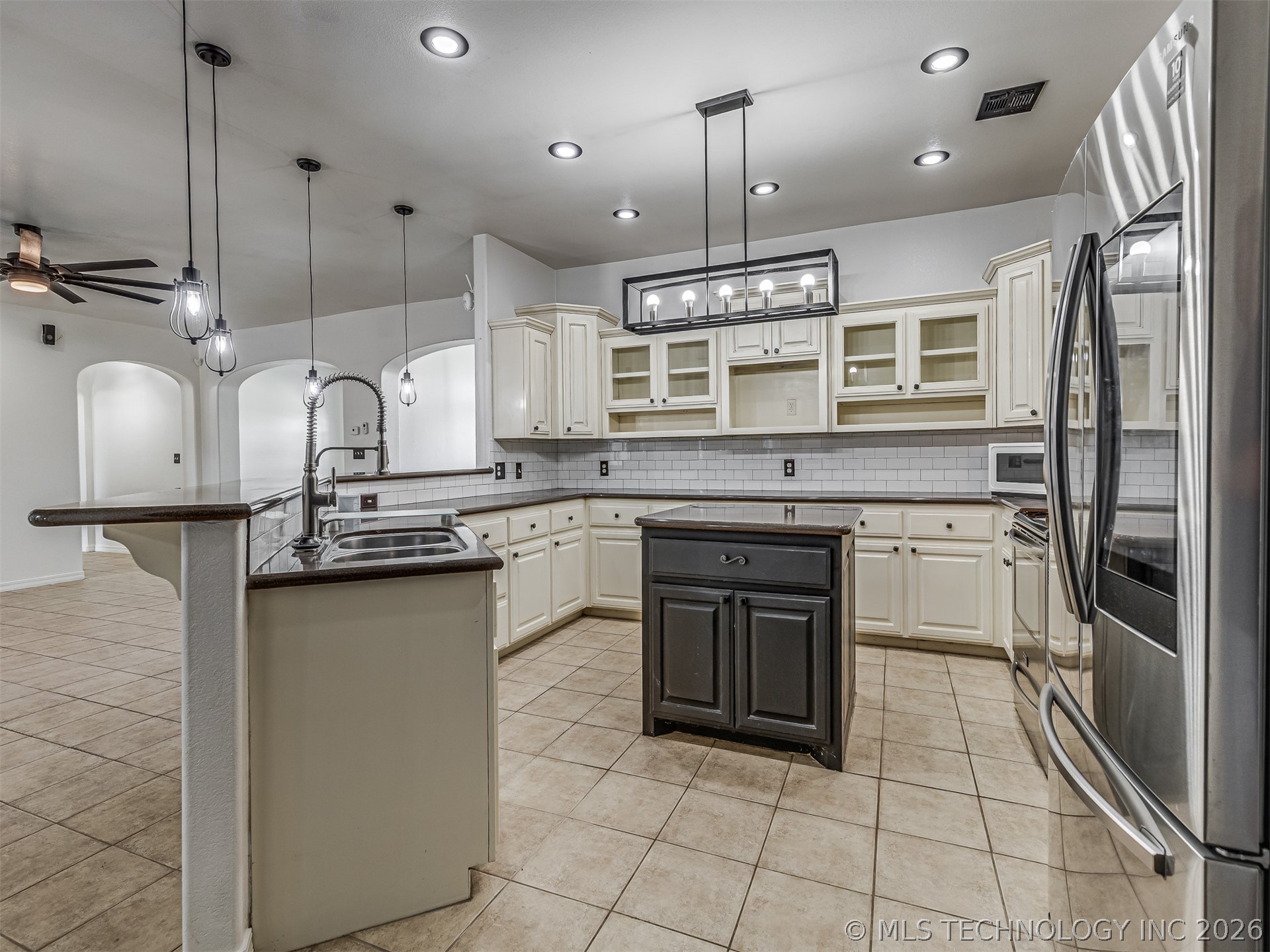 420 NW 5th Pryor OK 74361