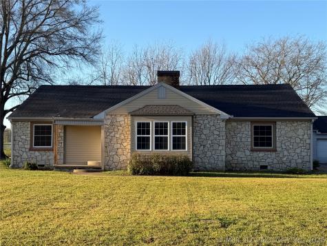 408 W Blair Avenue Wilburton OK 74578