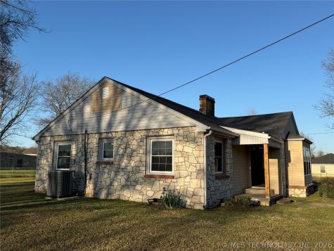 408 W Blair Avenue Wilburton OK 74578