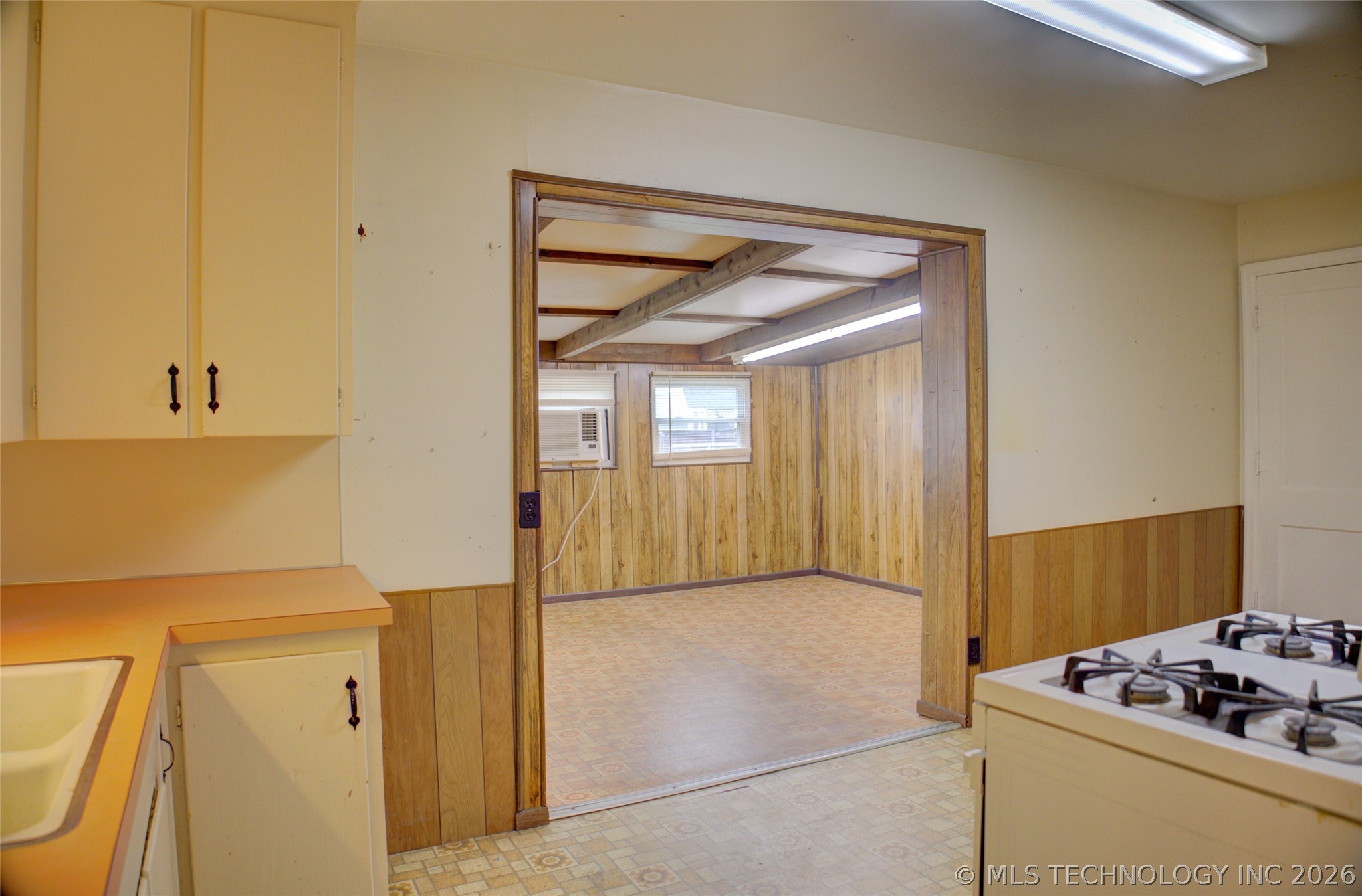 7122 E Easton Place Tulsa OK 74115