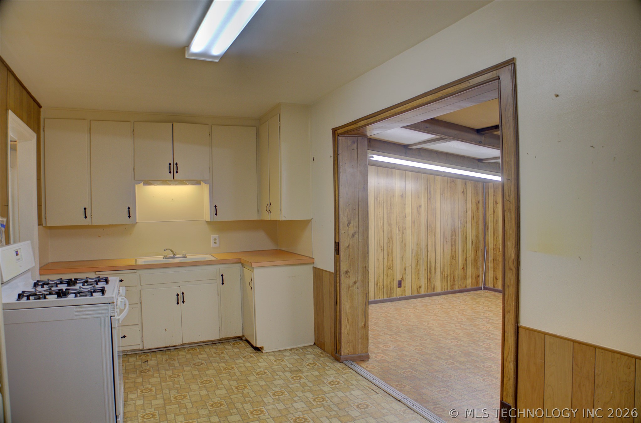 7122 E Easton Place Tulsa OK 74115