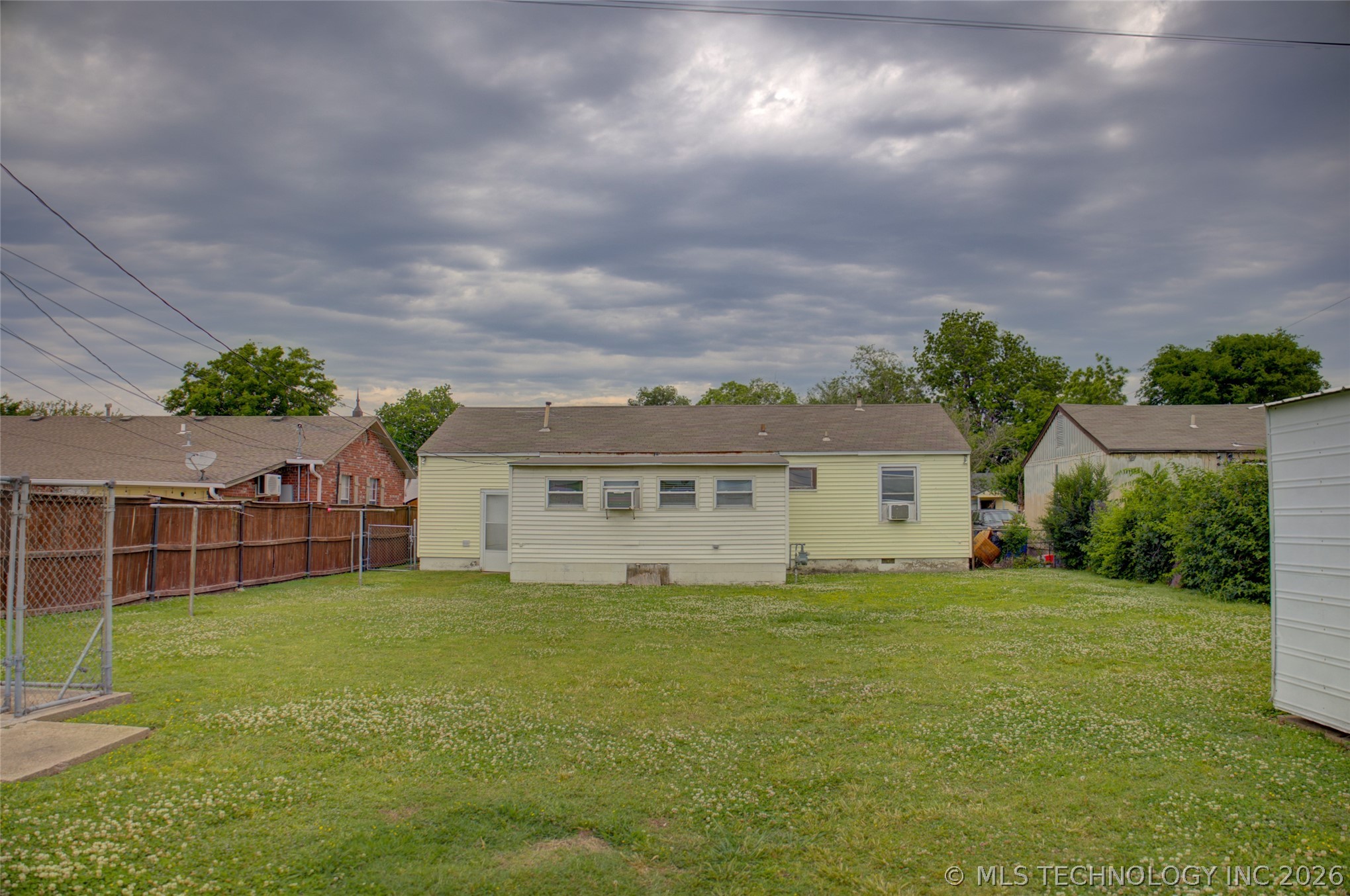7122 E Easton Place Tulsa OK 74115