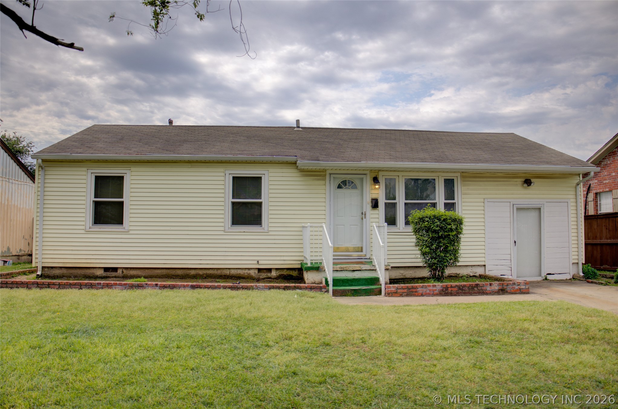 7122 E Easton Place Tulsa OK 74115