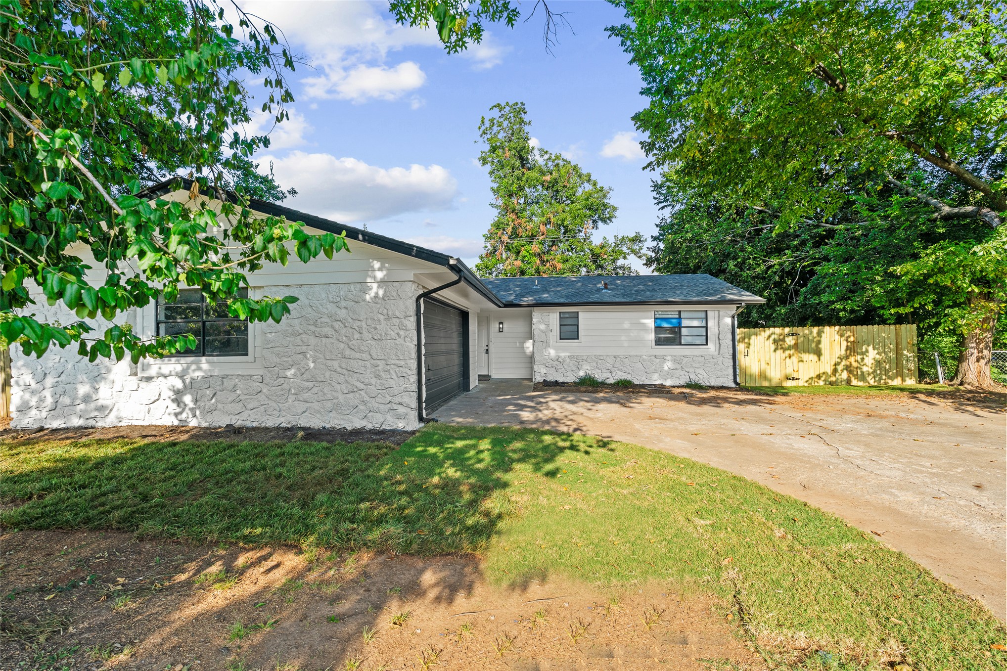 1017 N Hickory Place Broken Arrow OK 74012