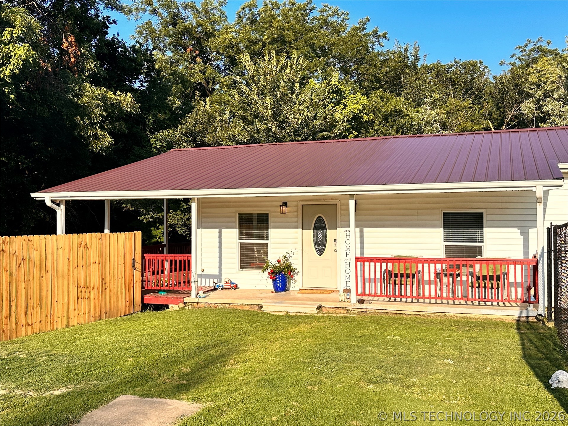 102 N 3rd Street Hartshorne OK 74547