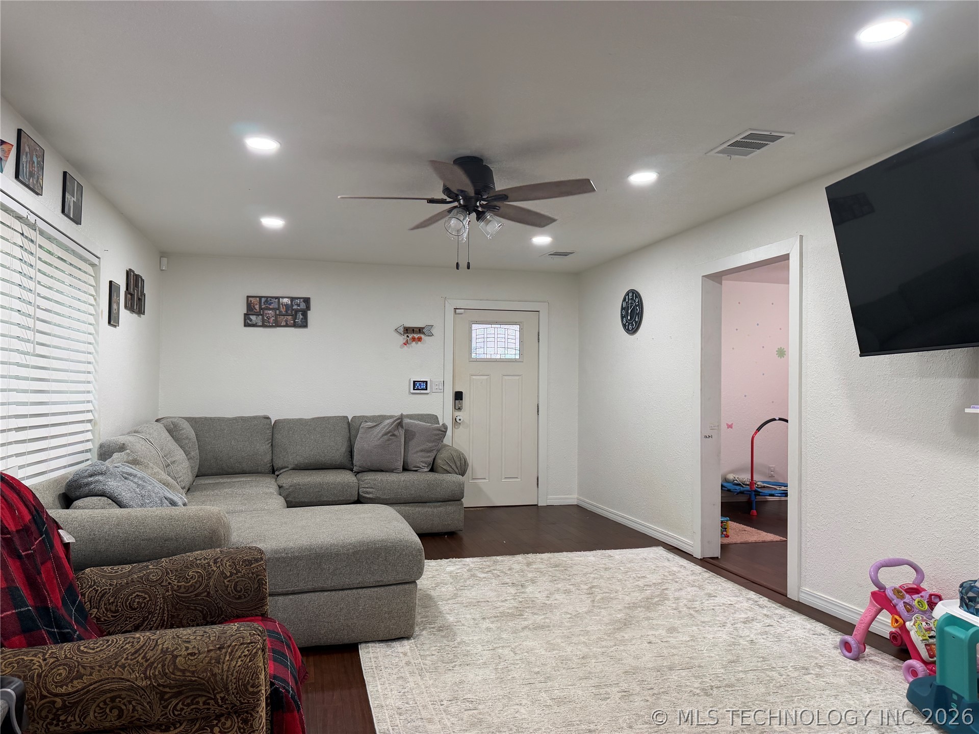 102 N 3rd Street Hartshorne OK 74547