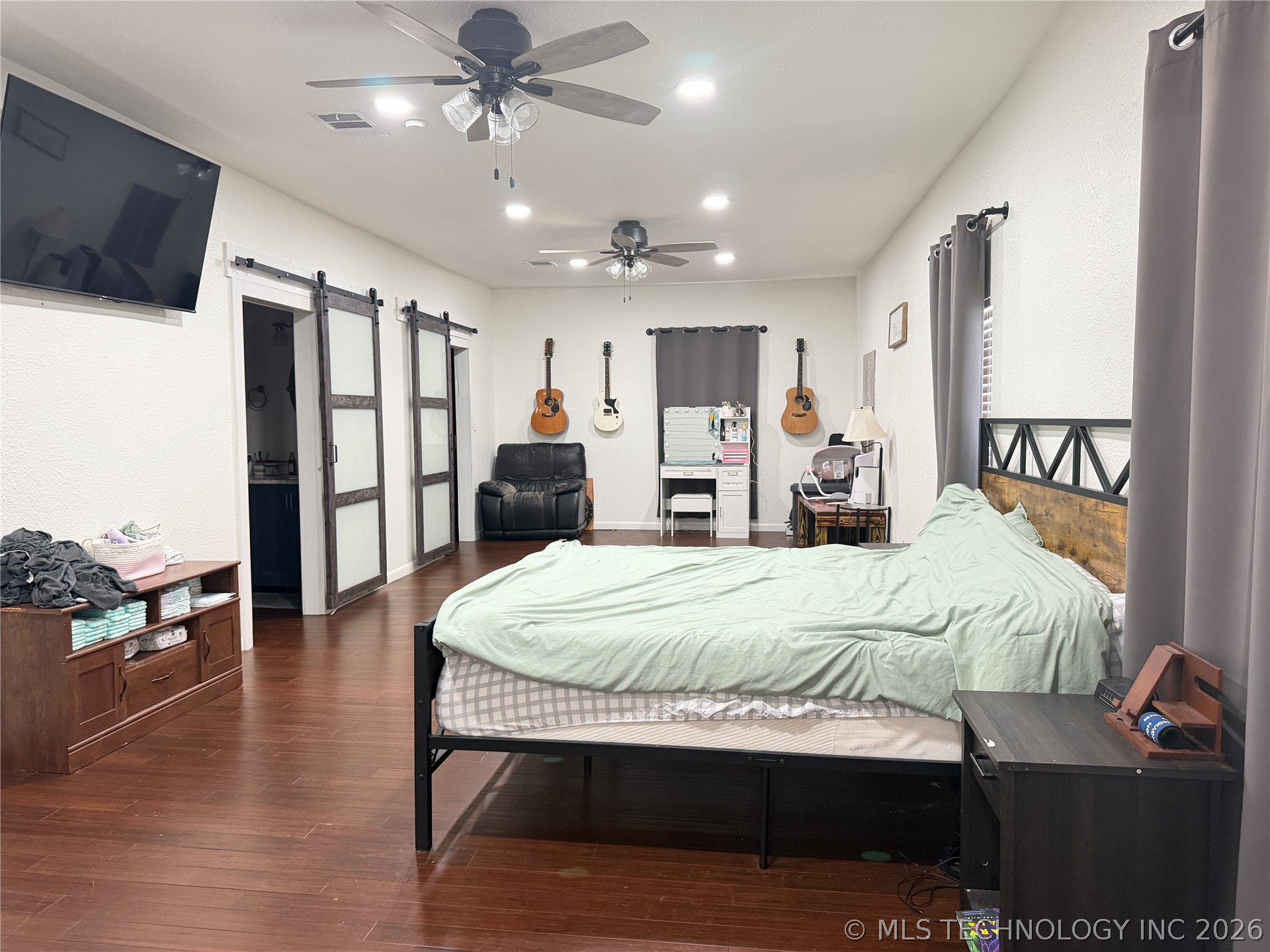 102 N 3rd Street Hartshorne OK 74547