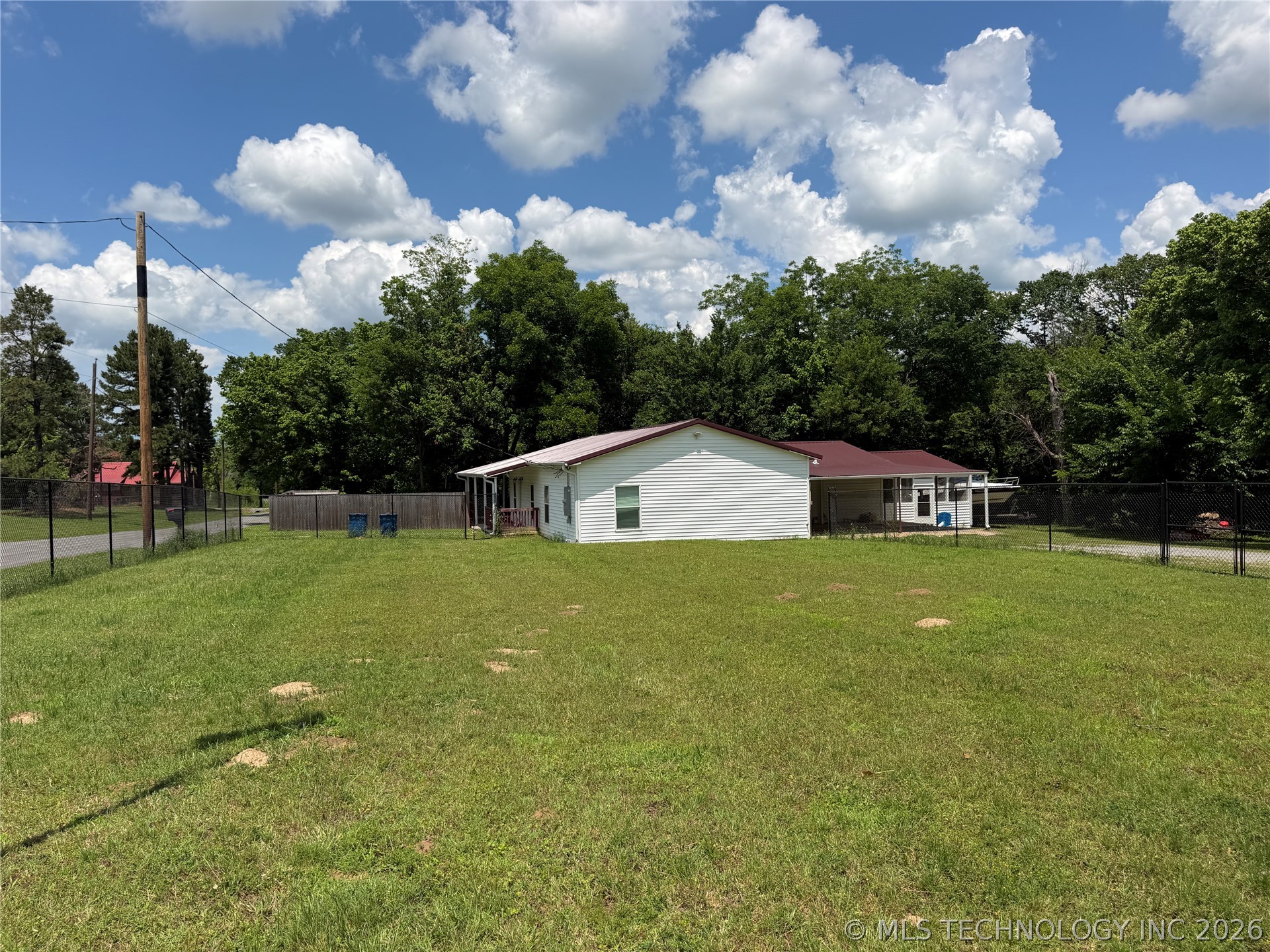 102 N 3rd Street Hartshorne OK 74547