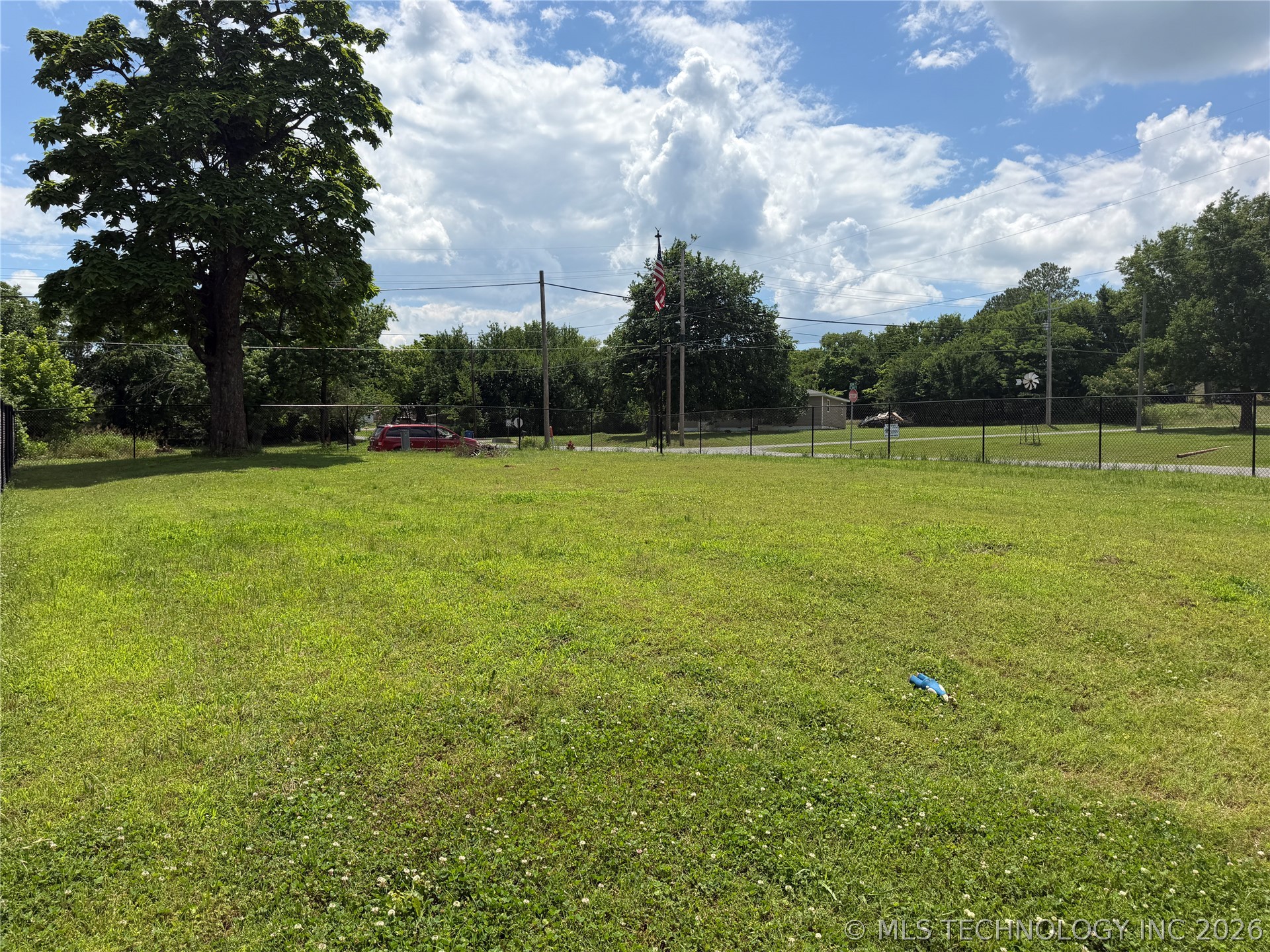 102 N 3rd Street Hartshorne OK 74547