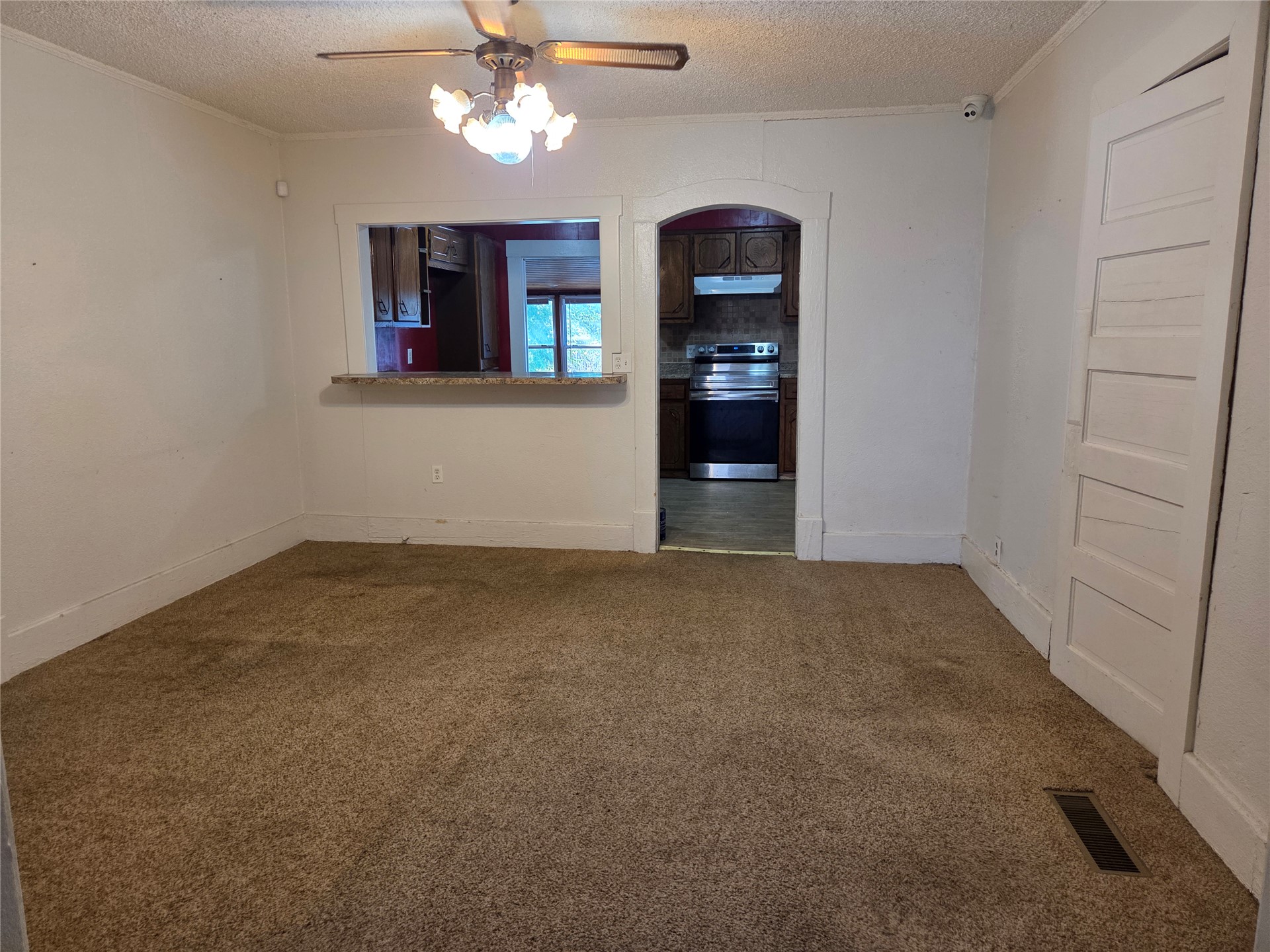 1204 E Lincoln Avenue Sapulpa OK 74066