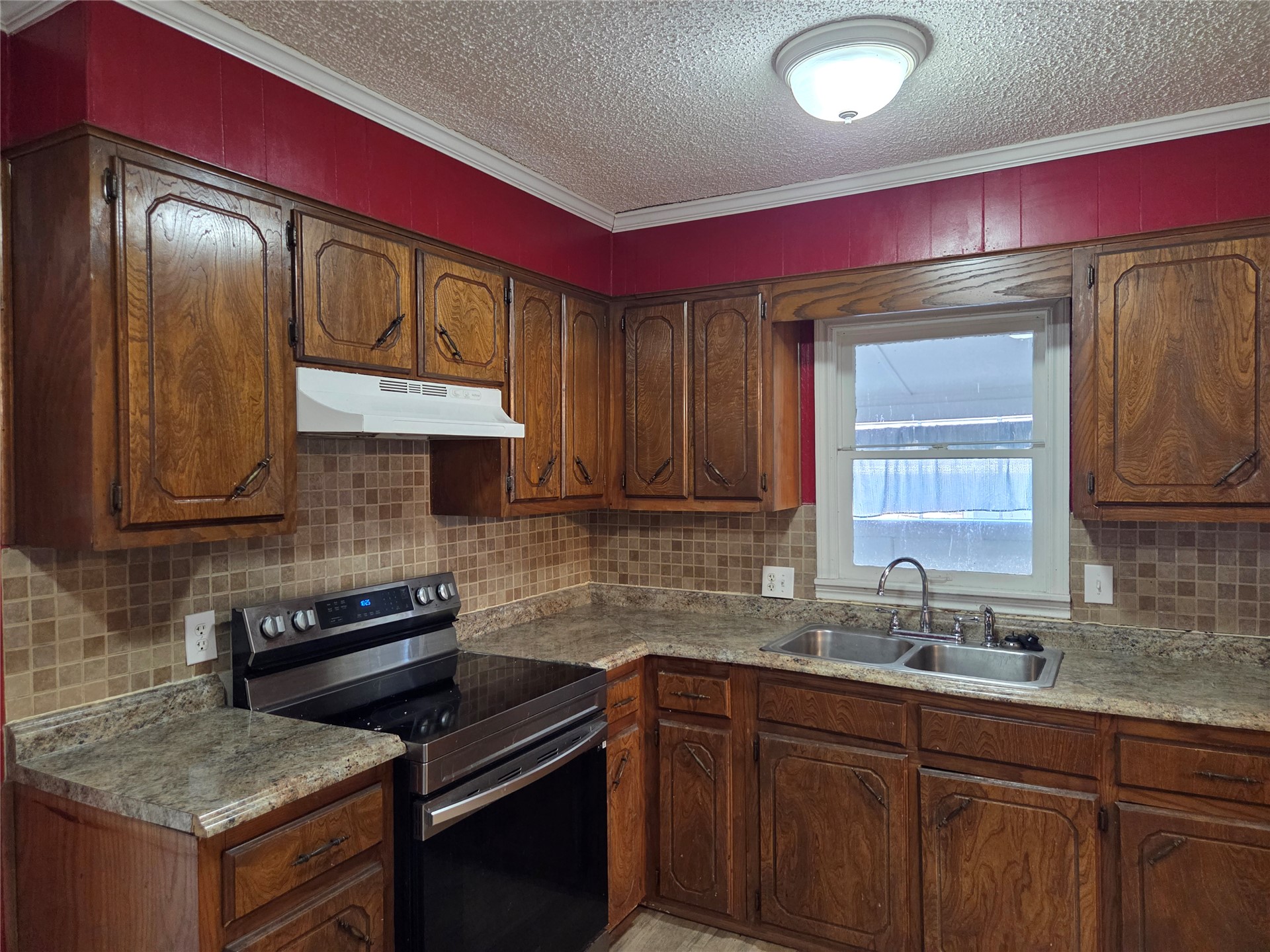 1204 E Lincoln Avenue Sapulpa OK 74066