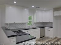 6844 E King Place Tulsa OK 74115