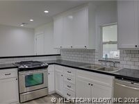 6844 E King Place Tulsa OK 74115