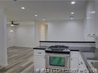 6844 E King Place Tulsa OK 74115
