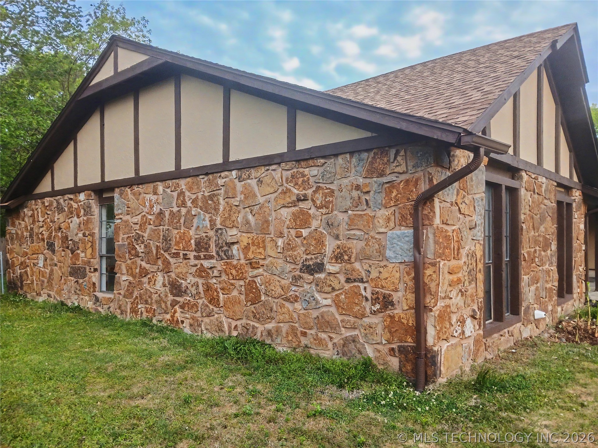 602 S Powell Avenue Wagoner OK 74467