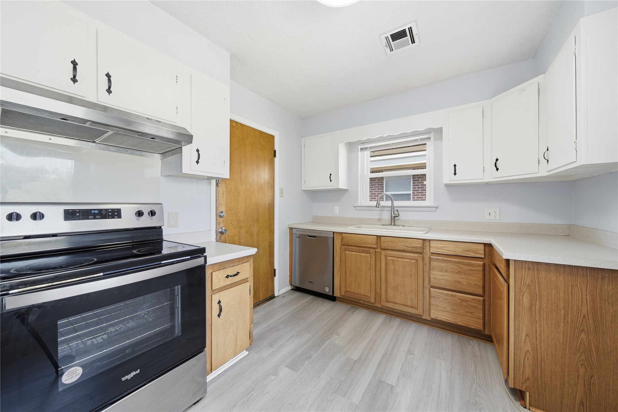 354 SE Wilshire Avenue Bartlesville OK 74006