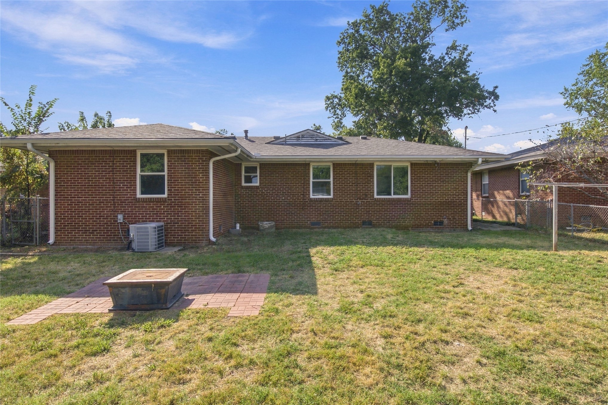 354 SE Wilshire Avenue Bartlesville OK 74006