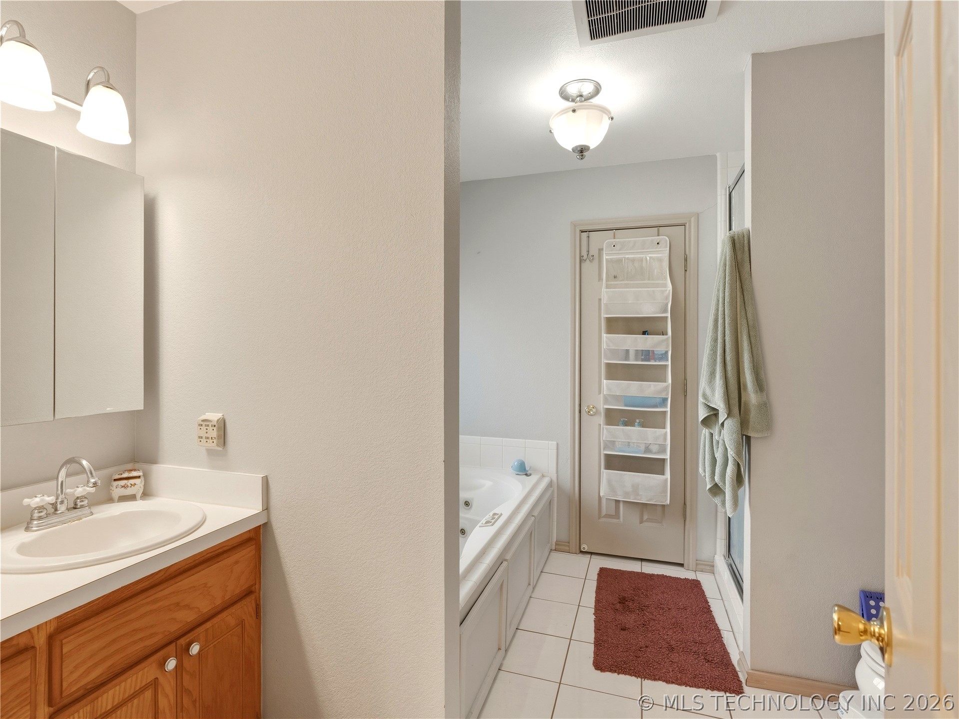 120 Oakwood Ada OK 74820