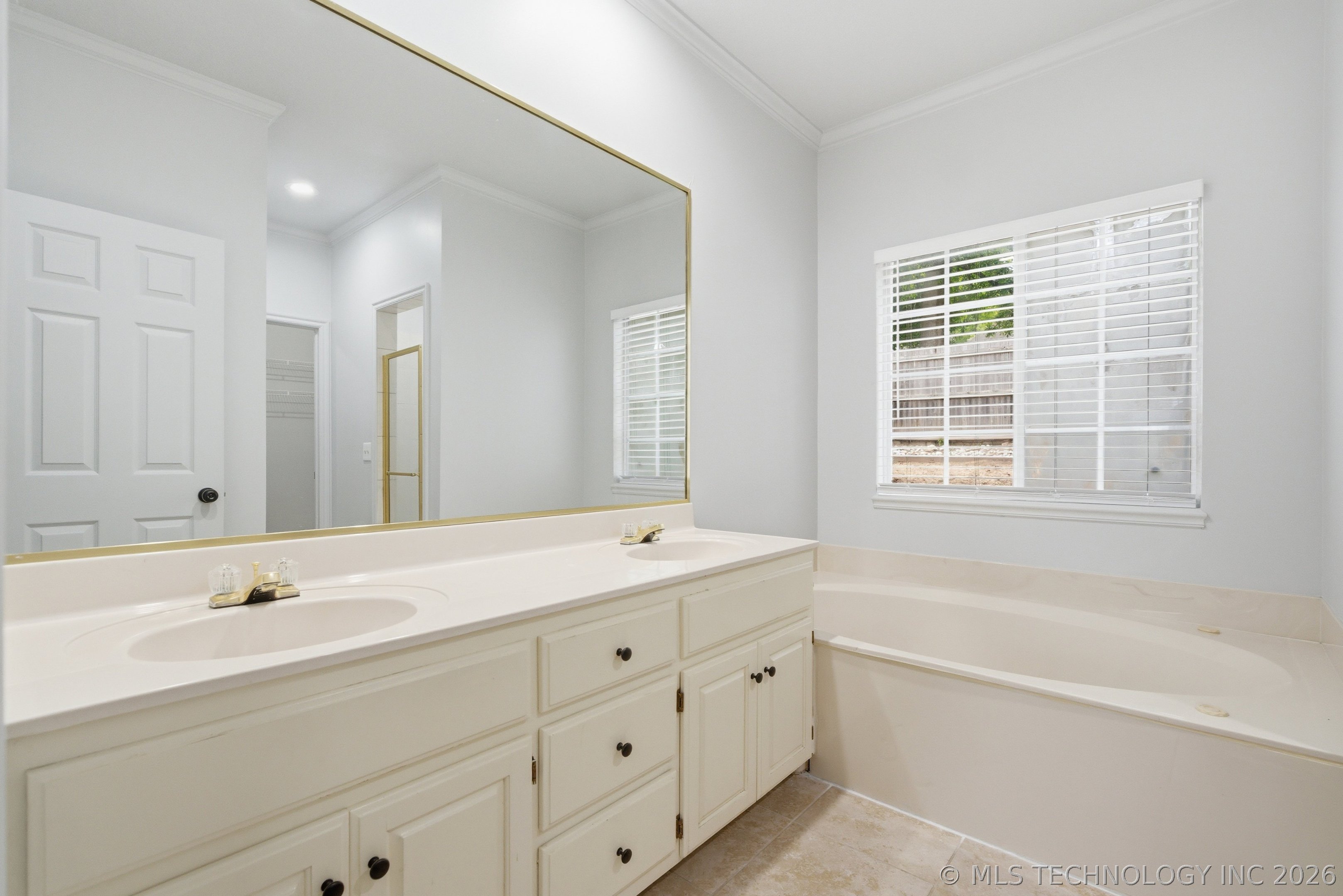3027 E 89th Place S Tulsa OK 74137