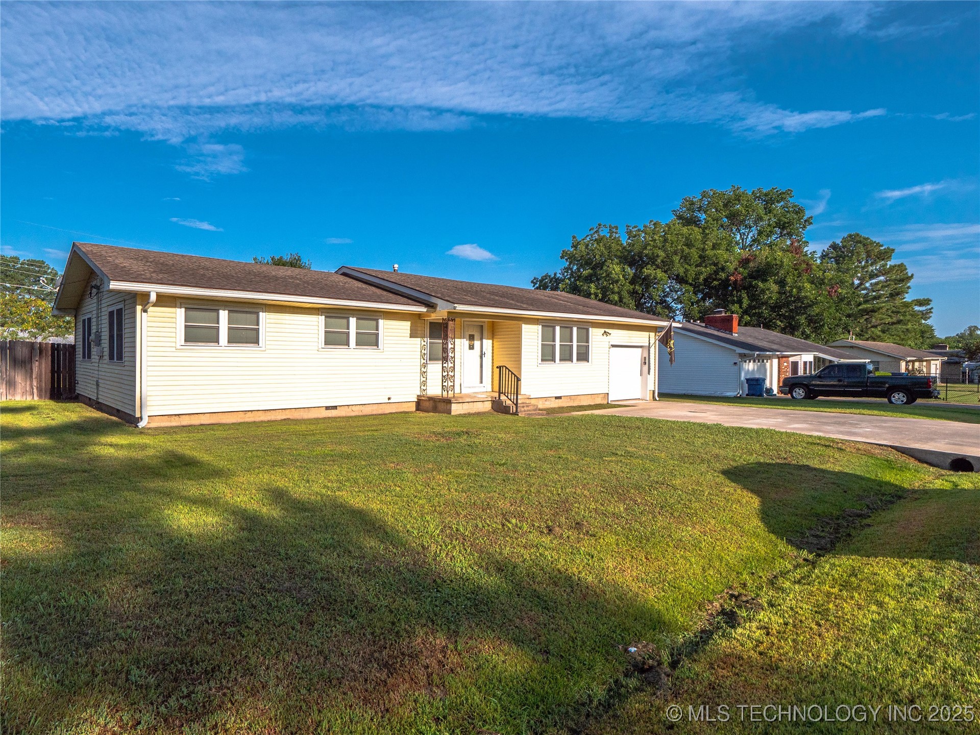 126 S Walnut Avenue Hartshorne OK 74547