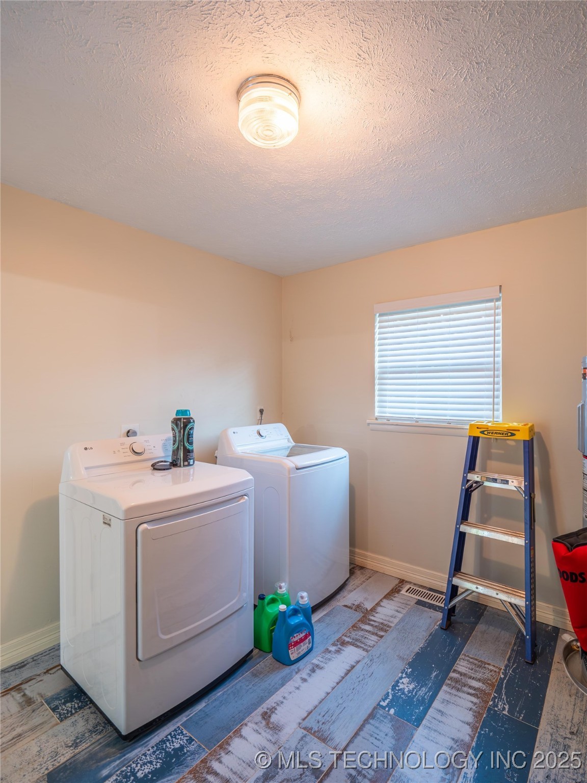 126 S Walnut Avenue Hartshorne OK 74547