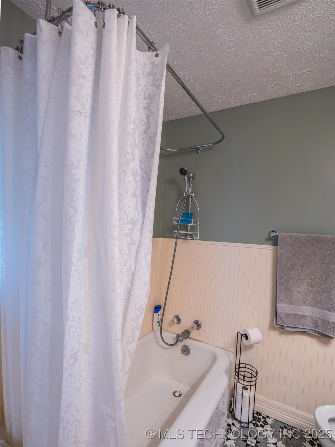 126 S Walnut Avenue Hartshorne OK 74547