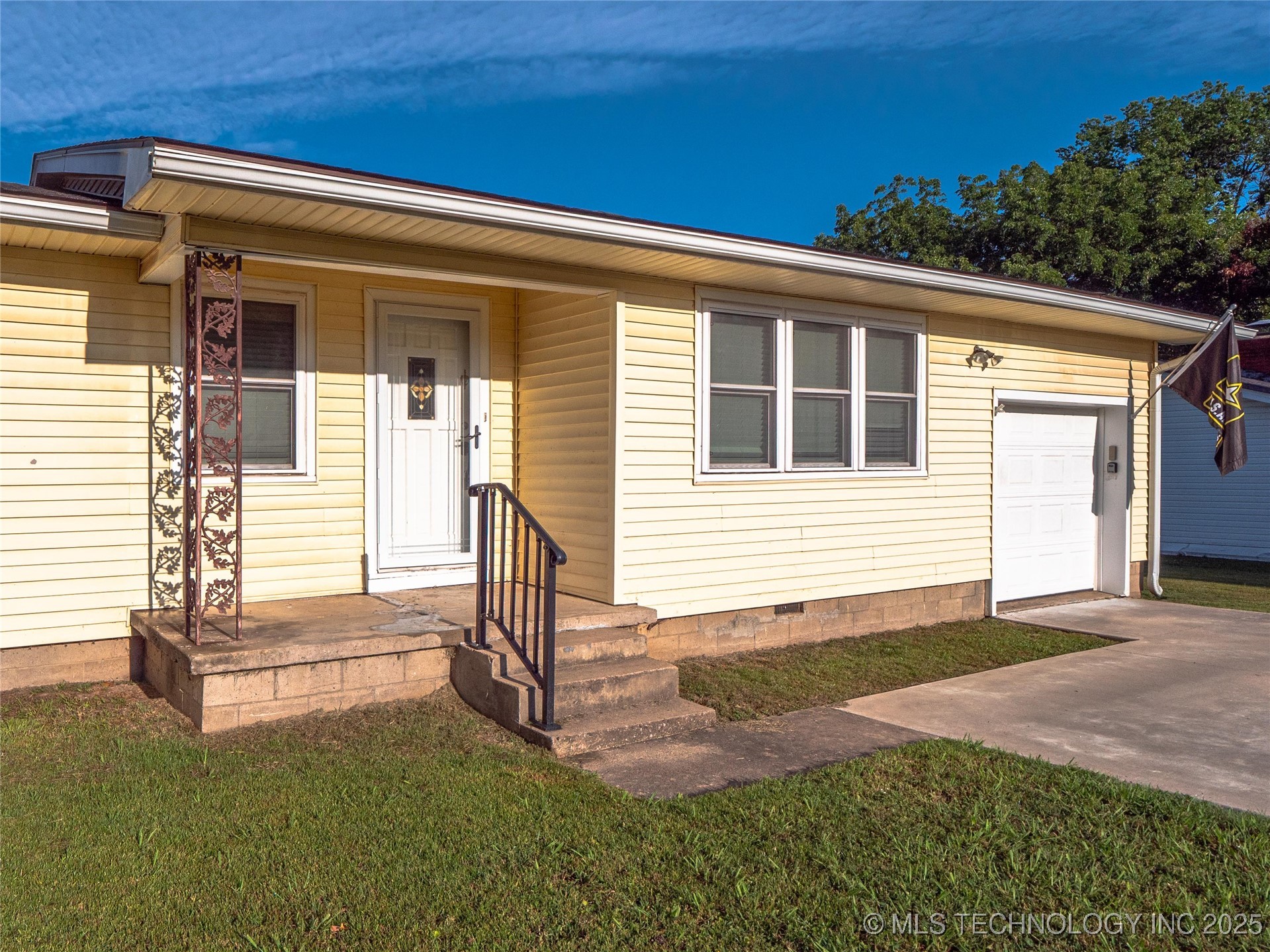 126 S Walnut Avenue Hartshorne OK 74547