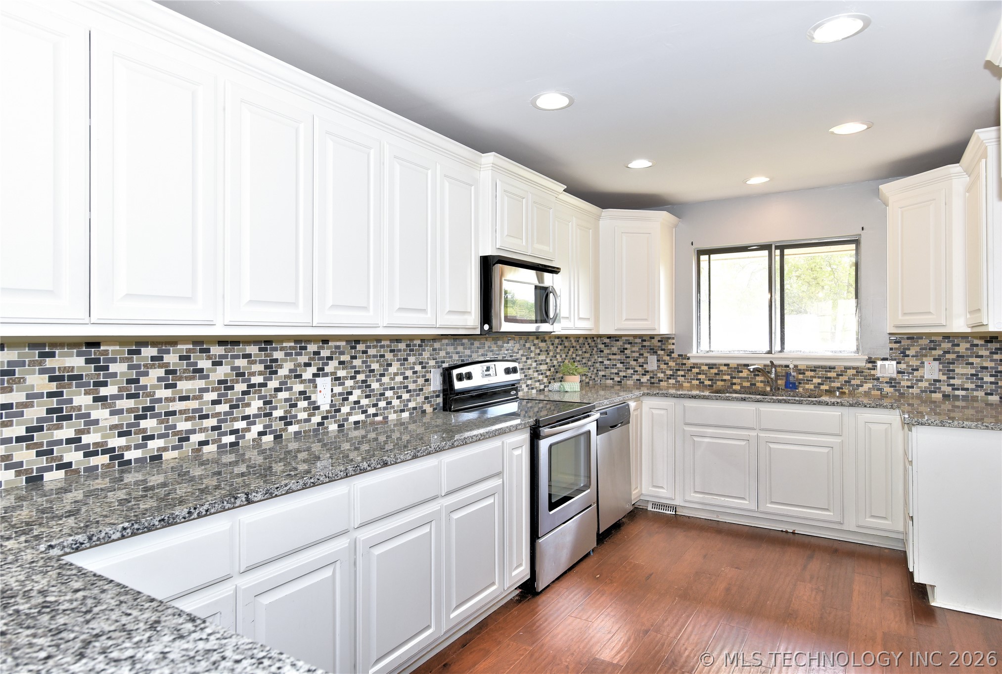 6924 S Knoxville Avenue Tulsa OK 74136