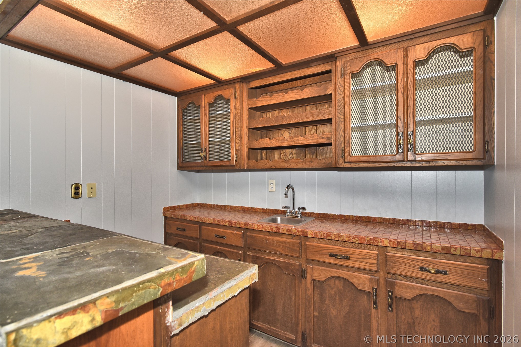 6924 S Knoxville Avenue Tulsa OK 74136