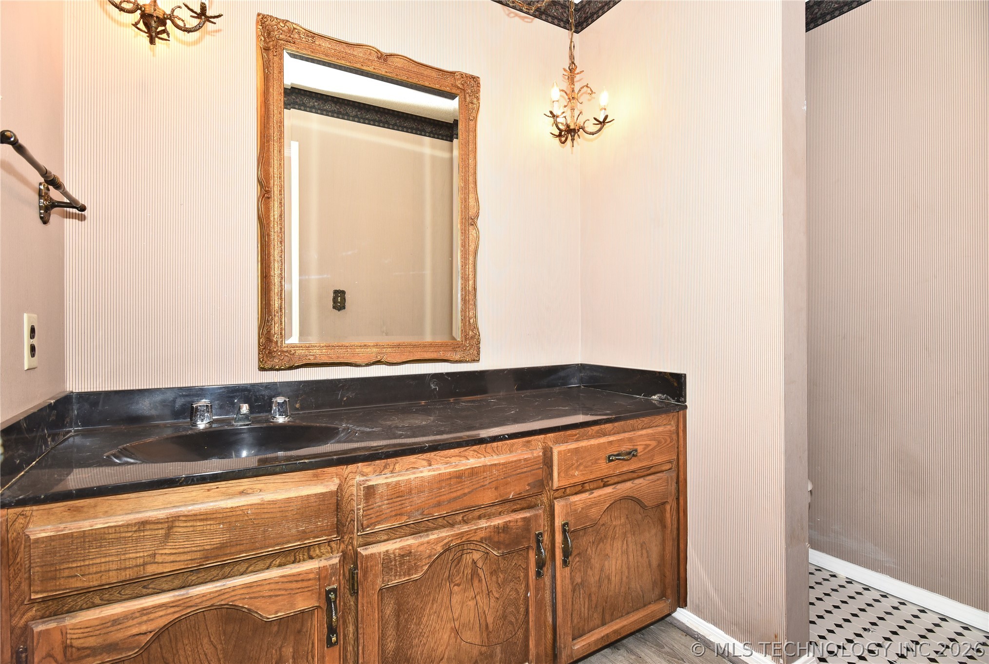 6924 S Knoxville Avenue Tulsa OK 74136