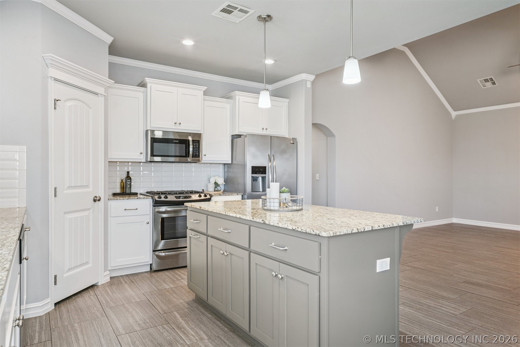1006 W Missouri Avenue Claremore OK 74019