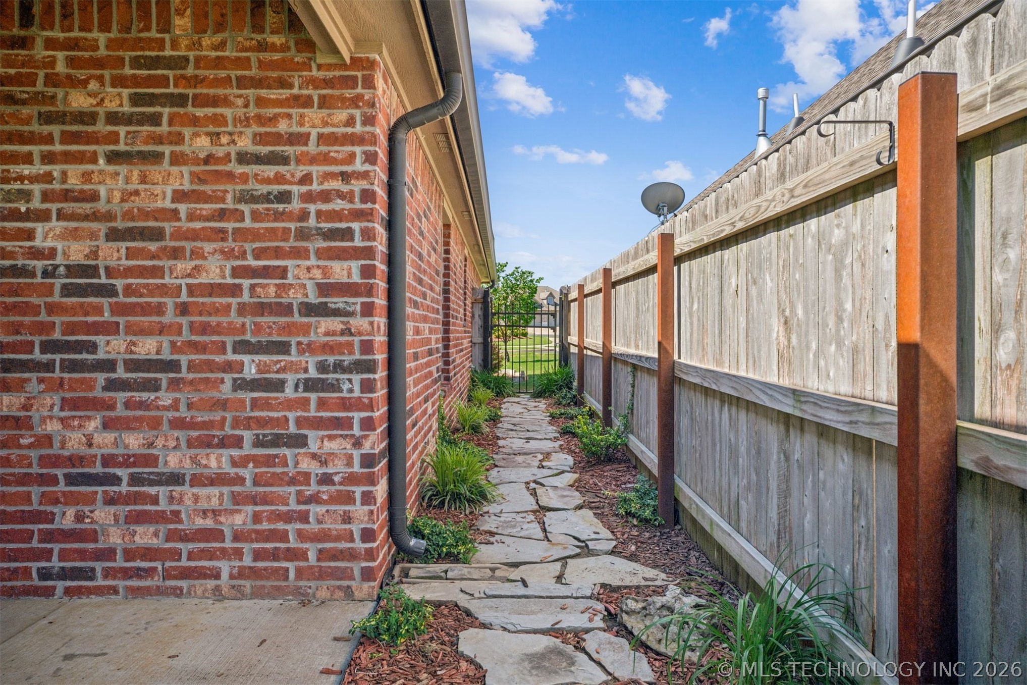1006 W Missouri Avenue Claremore OK 74019