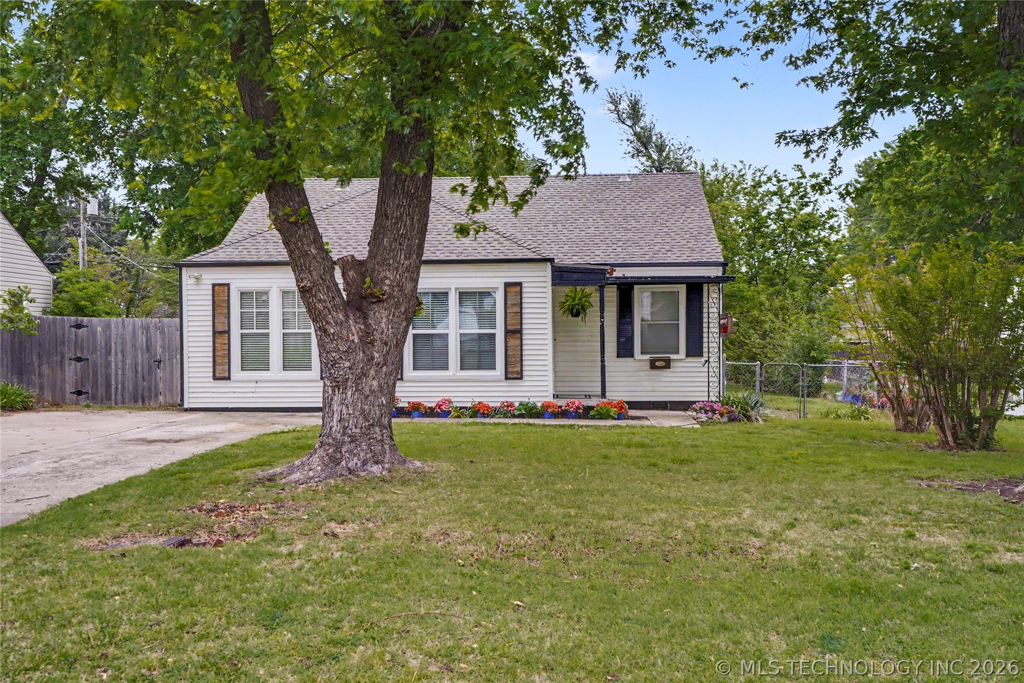 1417 S Canton Avenue Tulsa OK 74112