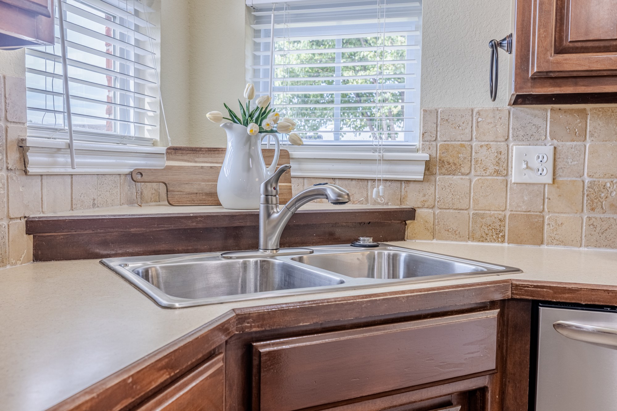 1614 W Austin Place Broken Arrow OK 74011