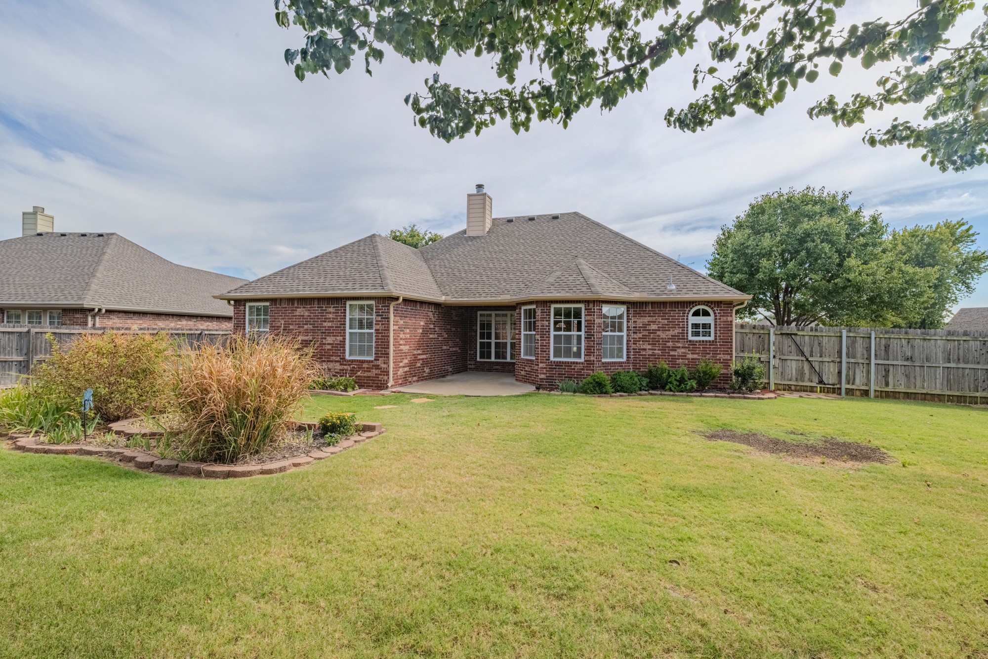 1614 W Austin Place Broken Arrow OK 74011