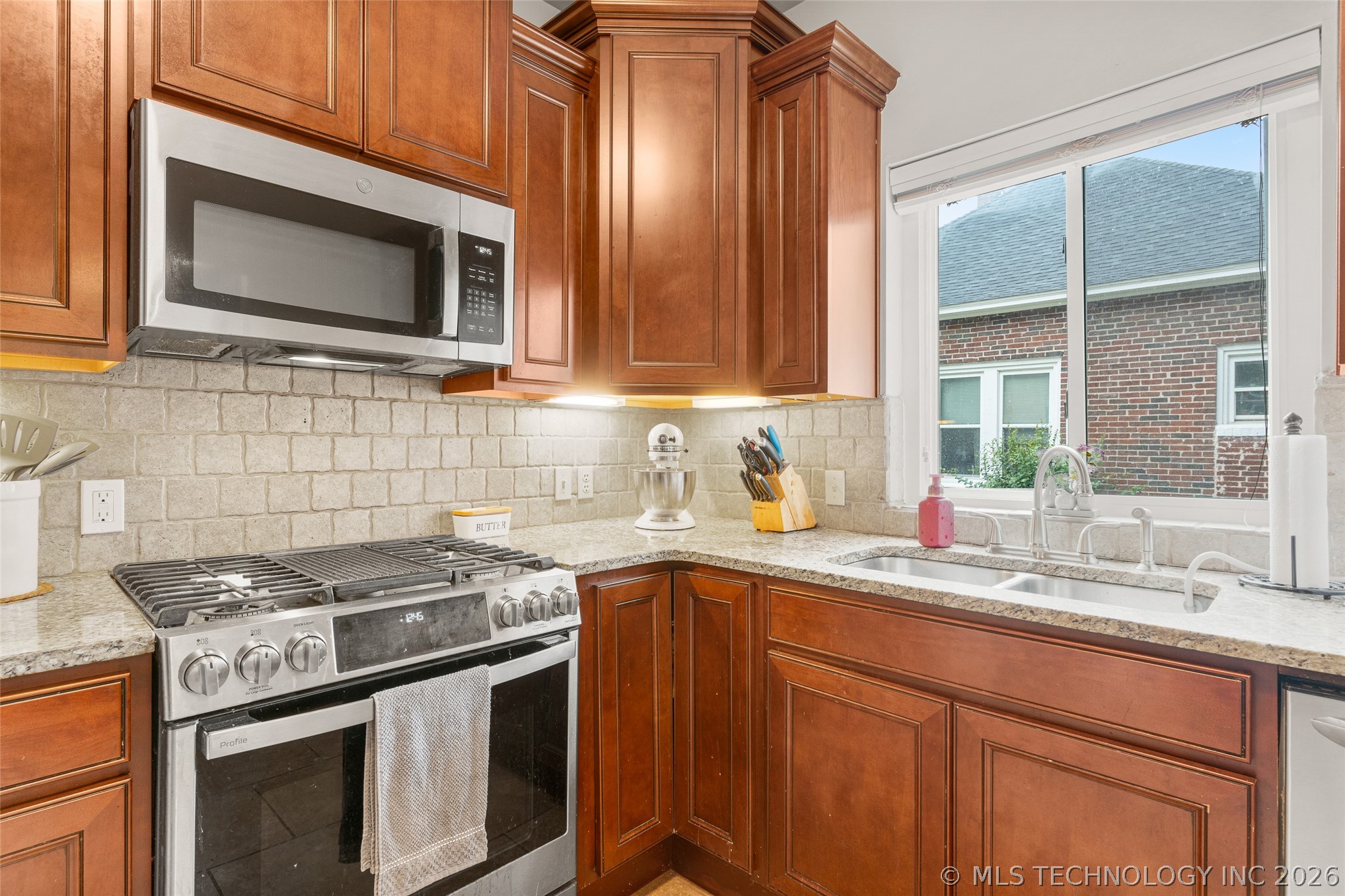 2719 E 1st Street Tulsa OK 74129